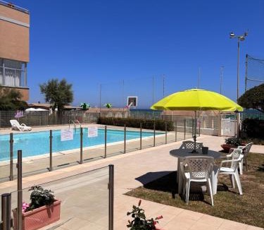 Ponte Sasso Apartment | Apartament Mare e Sole z basenem i przy plaży