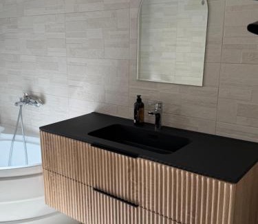 Ramnicu Valcea Apartment | Apartament Valcea