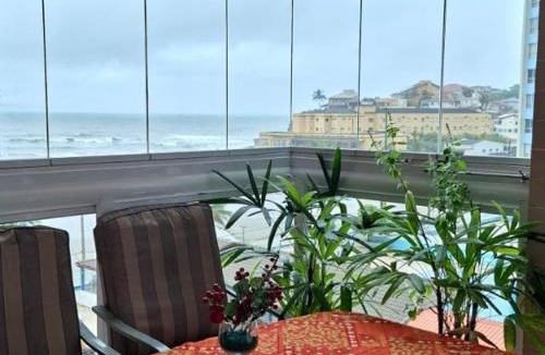 Praia dos Sonhos Apartment | Apartamento, ampla sacada com vista para o mar!
