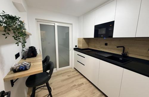 Figares Apartment | Apartamento Centro Ancha de Gracia