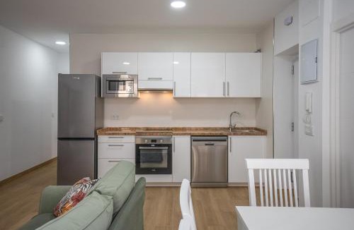 Algeciras Apartment | Apartamento centro ciudad patio cuarenta 2B