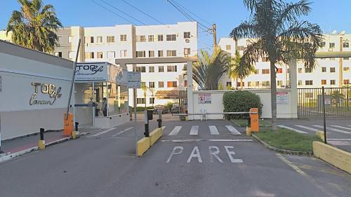 Sao Diogo II Apartment | Apartamento com AR Condicionado splint, condomínio com piscina 2 Qts, próximo à praias e ao pavilhão de Carapina com portaria 24h