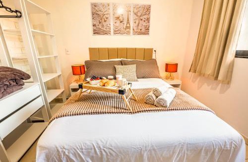 Vila Nova Apartment | Apartamento com Café no 1º Dia, Kit Fondue e Aquecedor no Quarto a 300m da Praia para Casais