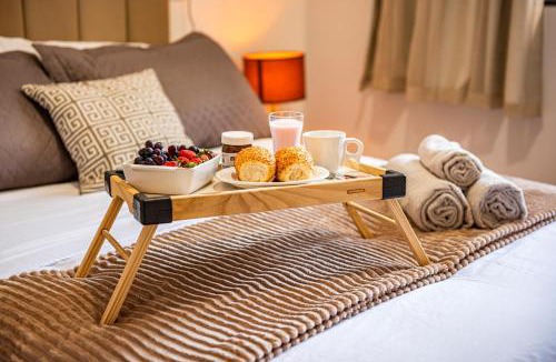 Vila Nova Apartment | Apartamento com Café no 1º Dia, Kit Fondue e Aquecedor no Quarto a 300m da Praia para Casais