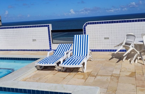 Pina Apartment | Apartamento com vista para o Mar e Piscina na cobertura.