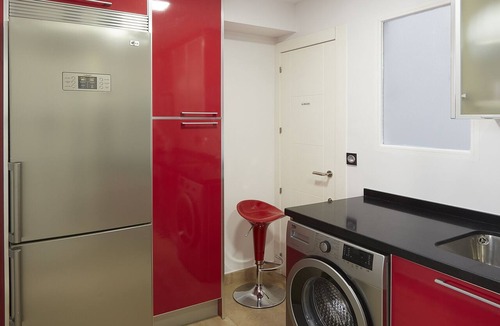 Granada City Center Apartment | Apartamento con Terraza, Preciosas Vistas, Parking