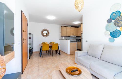 Los Geraeos Apartment | Apartamento con terraza y piscina en Los Collados - By Aloha Palma