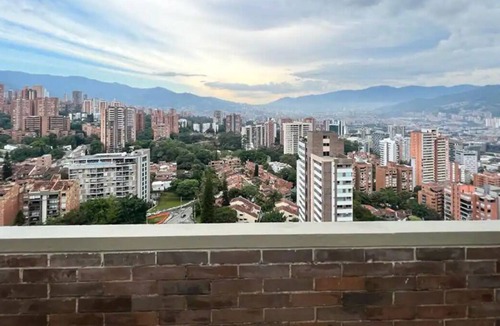 Alejandria Villa | Apartamento El Esplendor, En La Zona Mas Lujosa De Medellin