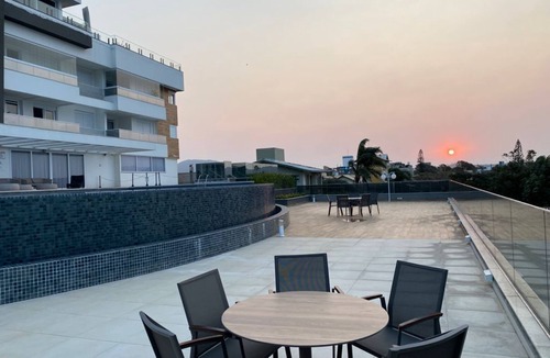Ingleses Sul Apartment | Apartamento Moderno/piscina com Borda Infinita/vista Magnífica do Mar