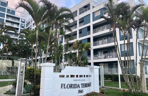 Matinhos Apartment | Apartamento no Edifício Florida Terrace
