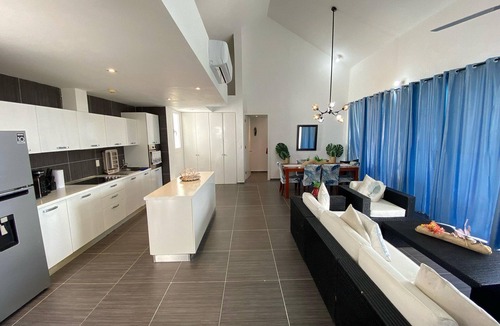 Punta Balandra Apartment | Apartamento Vista Mare 1-302