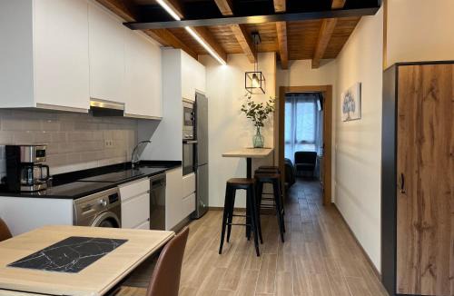 La Robellada Apartment | Apartamentos Miguel 4