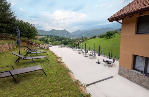 Santa Marina de Oblanca Apartment | Apartamentos Las Caldas Golf a Solo 15 Minutos del Centro de Oviedo
