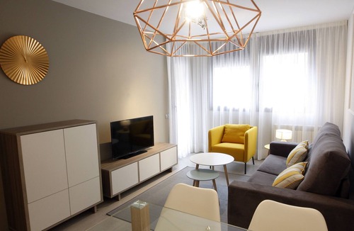 Lleida Apartment | Apartamentos Real Lleida