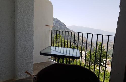 Bubion Apartment | Apartamentos Turísticos Rural Los Tinaos