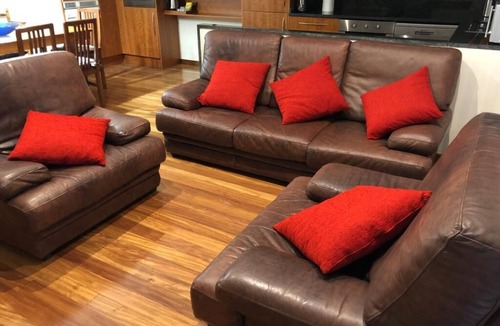 Vic Condo | Apartaments Vicus 2 with views of the Plaza Mayor de Vic