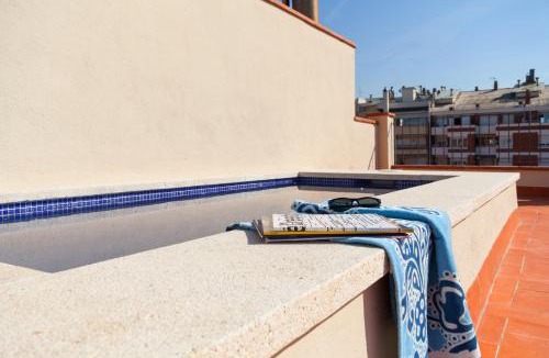 Esquerra de l'Eixample Apartment | Aparteasy - Deluxe Family Apartments with Pool