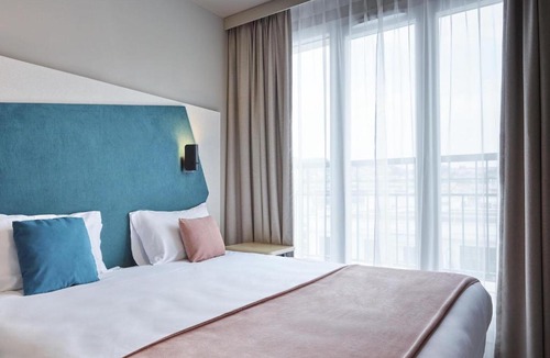 Suresnes Apartment | Aparthotel Adagio Paris Suresnes Longchamp