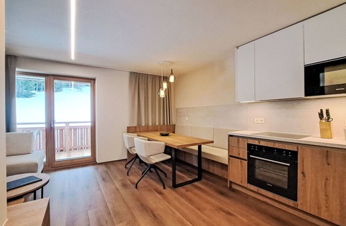 Auffach Apartment | Aparthotel Iris by Interhome