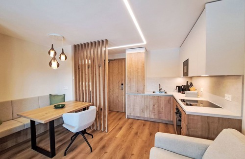 Auffach Apartment | Aparthotel Iris by Interhome