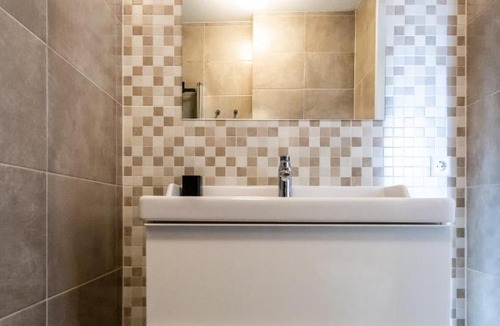 Amsterdam North Apartment | Aparthotel North Spacious Suite for 6 Guests