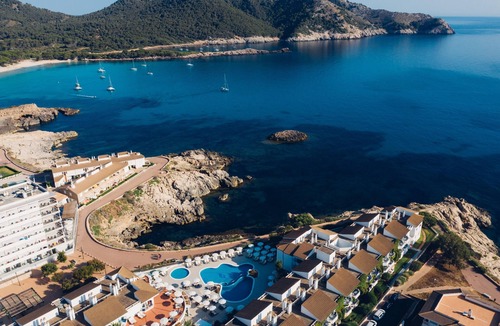 Cala Agulla Apartment | Aparthotel THB Guya Playa