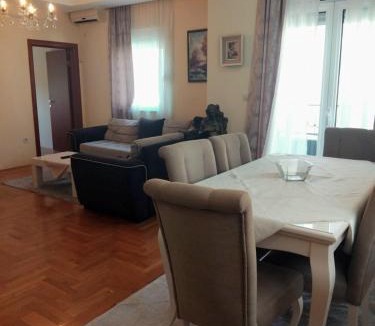 Podmaine Apartment | Apartman Budva