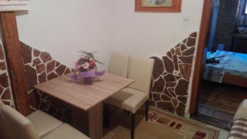 Bijeli do Apartment | Apartman Studio Nedović
