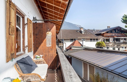 Garmisch-Partenkirchen Apartment | Apartment 'Siebzehn35' with Mountain View, Balcony and Wi-Fi