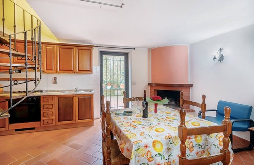 Pian di Sco Apartment | Apartment 'La Chiocciola' with Shared Pool, Shared Terrace and Wi-Fi