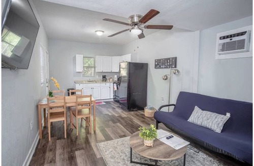 Five Points Apartment | Apartment ∙ 1 bedroom ∙ 4 guests