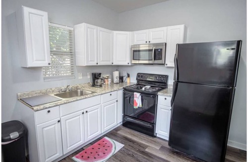 Five Points Apartment | Apartment ∙ 1 bedroom ∙ 4 guests