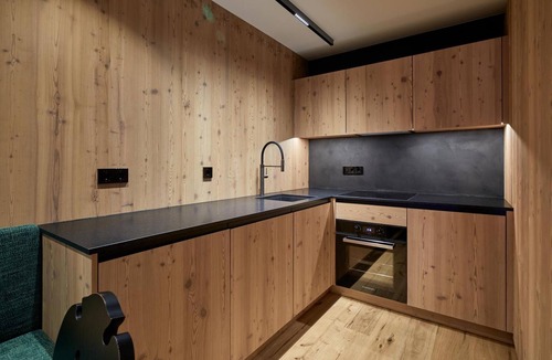 Maranza Apartment | Apartment 101 'Mountain Lodge Margit' with Private Terrace, Shared Garden and Wi-Fi