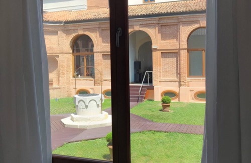 Pellestrina Apartment | Apartment '14' with Shared Pool, Garden, and Air Conditioning