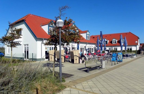 Alt Gaarz Apartment | Apartment 16 Lighthouse, modern vacation apartment on the 1st floor for 4 people in Rerik