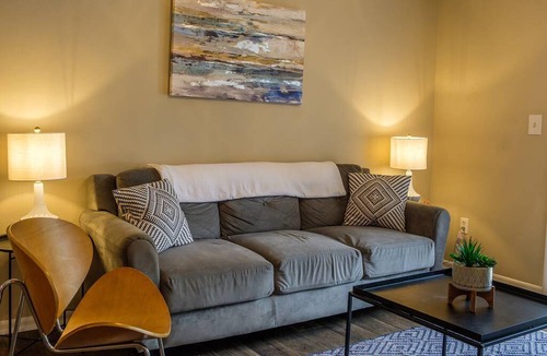 Arlington Apartment | Apartment ∙ 2 bedrooms ∙ 4 guests