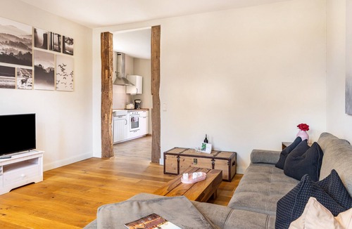 Groß Pankow Apartment | Apartment '2 Perleberg' with Private Terrace, Shared Garden and Wi-Fi