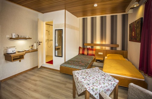 Wilferdingen Apartment | Apartment 2 with sophisticated equipment between Pforzheim and Karlsruhe