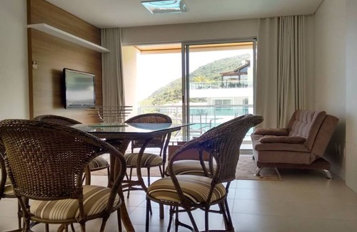 Santinho Apartment | Apartment 207 facing the sea, standing on the sand. Costão do Santinho Beach