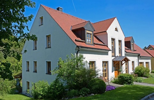Ploessberg Apartment | Apartment '3' with Shared Terrace, Shared Garden and Wi-Fi