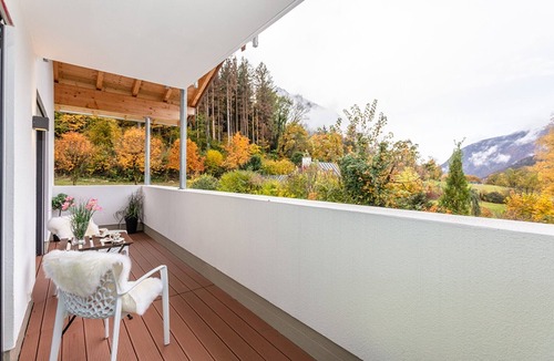 Gmain Apartment | Apartment 4 Deluxe Apartment 51 sqm, 1-4 persons, balcony and wonderful mountain view