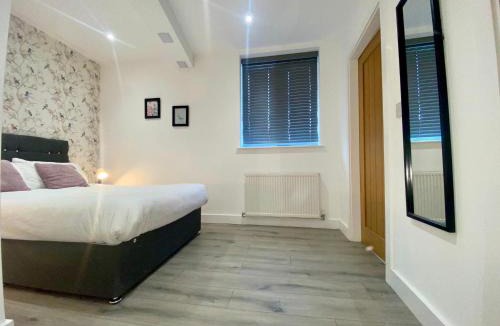 Eccles Apartment | Apartment 4
