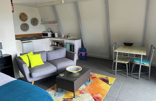 Amodeo Bay Apartment | Apartment 4