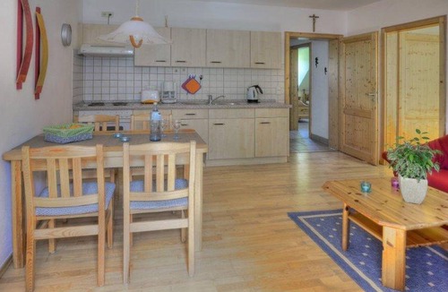 Ploessberg Apartment | Apartment '4' with Shared Terrace, Shared Garden and Wi-Fi
