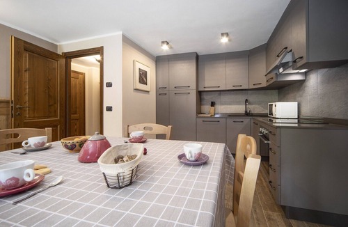 Cogne Apartment | Apartment '4061 Maison Gerard - Roccia Viva' with Mountain View, Shared Garden and Wi-Fi