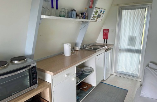 Amodeo Bay Apartment | Apartment 5