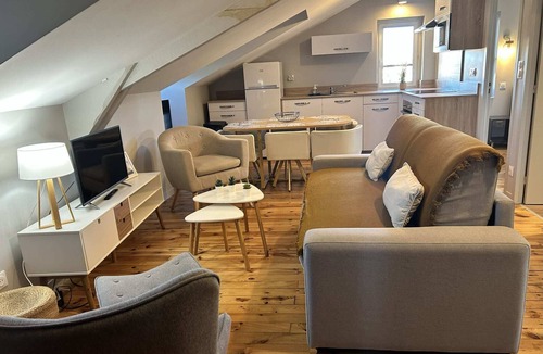 Chatel-Guyon Apartment | Apartment 6 people air-conditioned family type 2 bedrooms + sofa bed Puy de Dôme 302