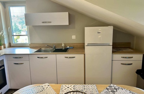 Chatel-Guyon Apartment | Apartment 6 people air-conditioned family type 2 bedrooms + sofa bed Puy de Dôme 301