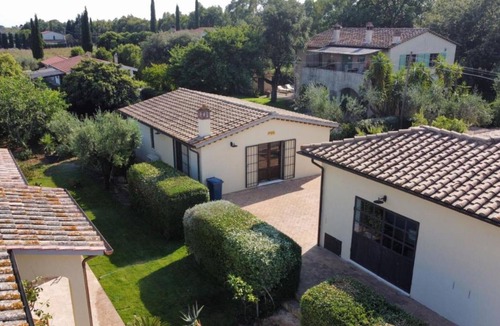 Borgo Carige Apartment | Apartment '6' with Shared Pool, Wi-Fi and Air Conditioning
