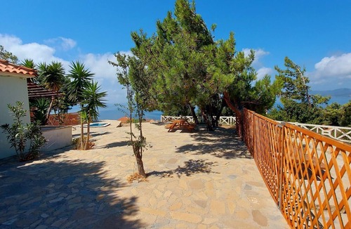 Koumeika House | Apartment 800m From Koumeika, Samos